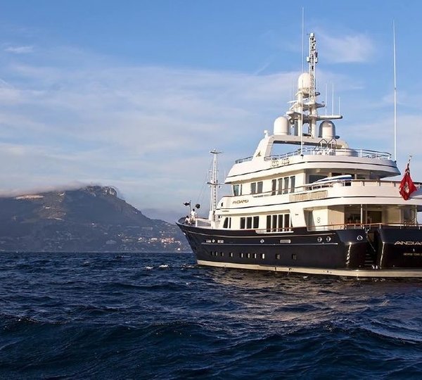 Yacht ANGIAMO, Feadship | CHARTERWORLD Luxury Superyacht Charters